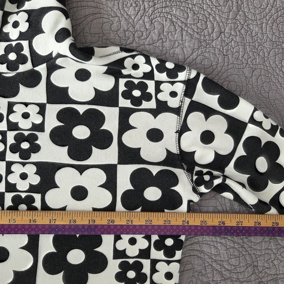 Wild Fable Womens Medium Cropped Hoodie Floral‎ Retro Hippie Black White - Picture 8 of 9